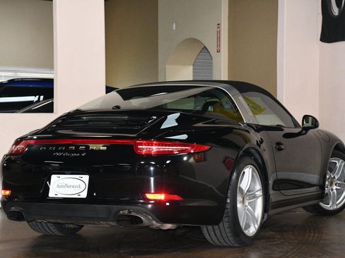 Used 2015 Porsche 911 Targa 4 AWD/4WD image 5