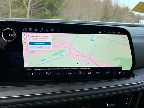 Used 2025 Chevrolet Tahoe Z71 image 17