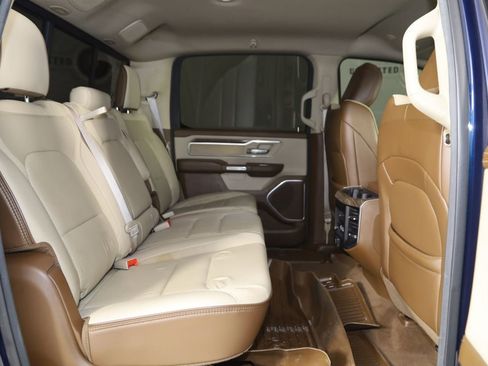 Used 2020 RAM 1500 Laramie AWD/4WD image 14