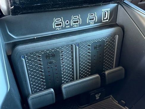 New 2026 RAM 1500 Laramie AWD/4WD image 26