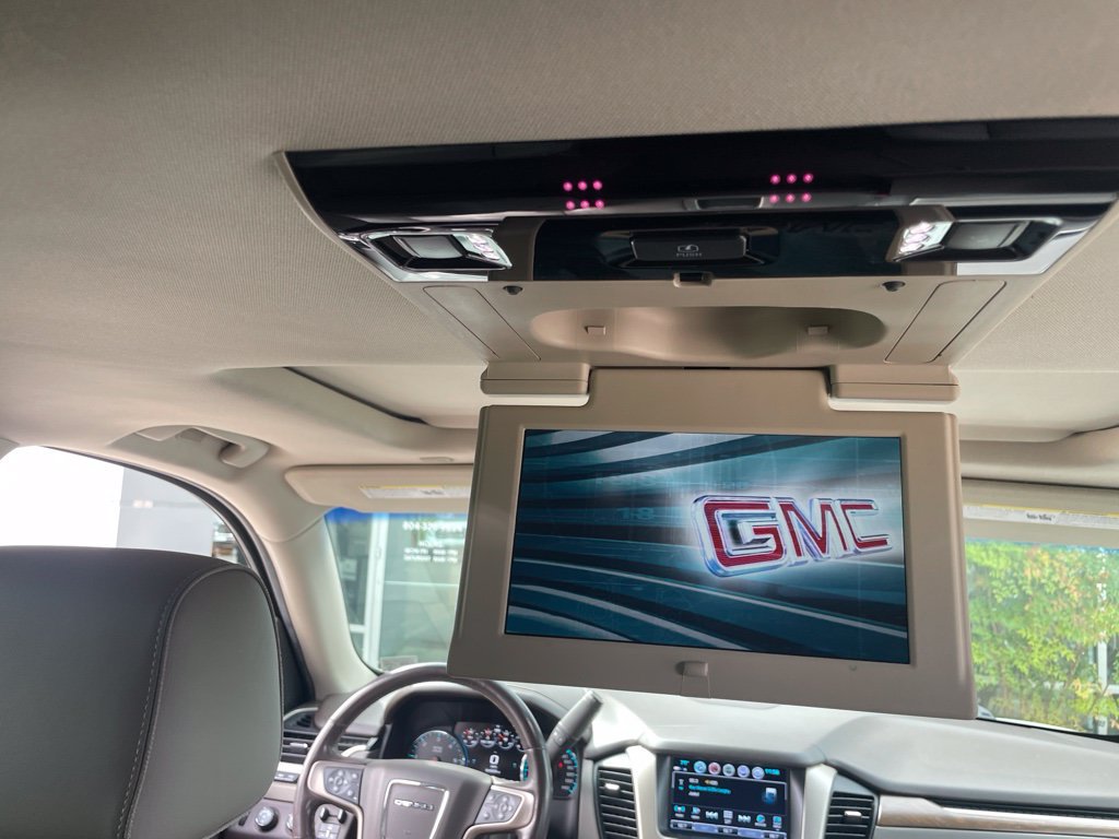 Used 2020 GMC Yukon XL Denali w/ Denali Ultimate Package AWD/4WD image 13