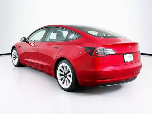 Used 2021 Tesla Model 3 Standard Range Plus RWD image 5