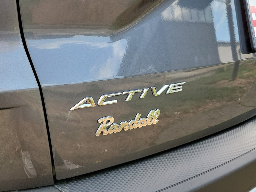 Used 2025 Ford Escape Active AWD/4WD image 8