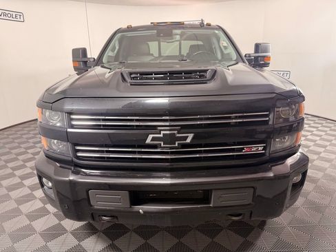 Used 2019 Chevrolet Silverado 2500 LTZ w/ Midnight Edition AWD/4WD image 9