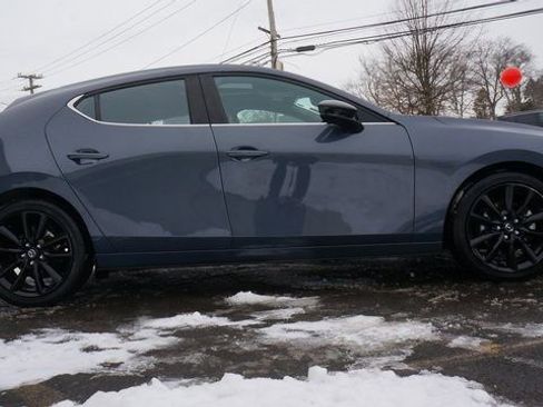 Used 2024 MAZDA MAZDA3 s image 8