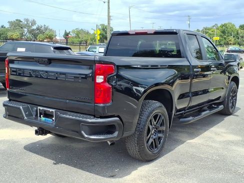 Used 2024 Chevrolet Silverado 1500 Custom w/ Turbomax Blackout Package RWD image 7