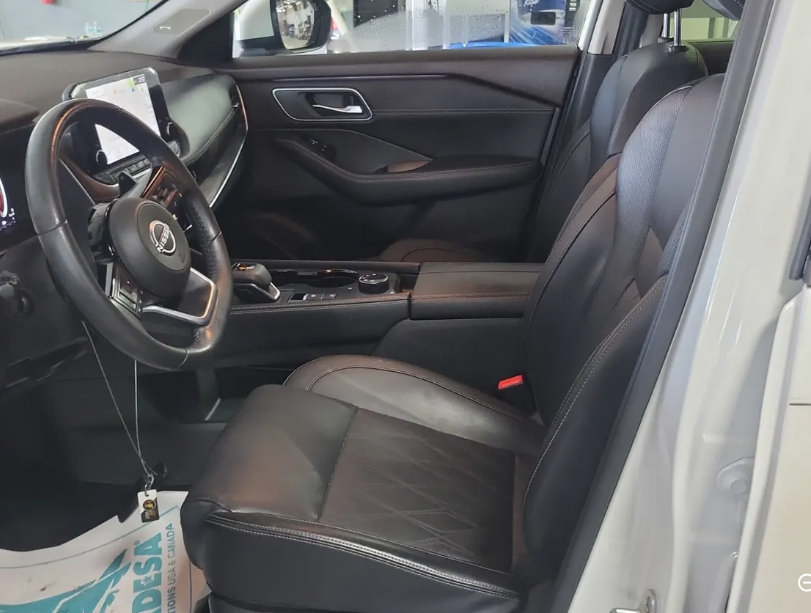 Used 2023 Nissan Rogue Platinum w/ Platinum Premium Package AWD/4WD image 11