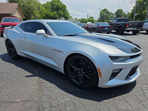 Used 2017 Chevrolet Camaro SS RWD image 18