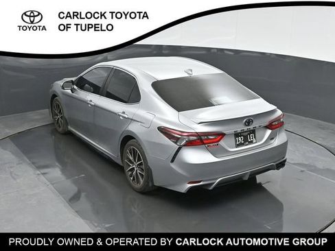 Used 2024 Toyota Camry SE image 33