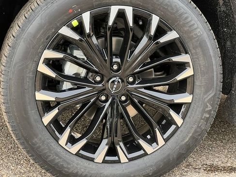 New 2026 Nissan Rogue SV image 7