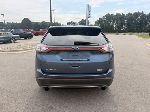 Used 2018 Ford Edge SEL w/ Equipment Group 201A AWD/4WD image 4