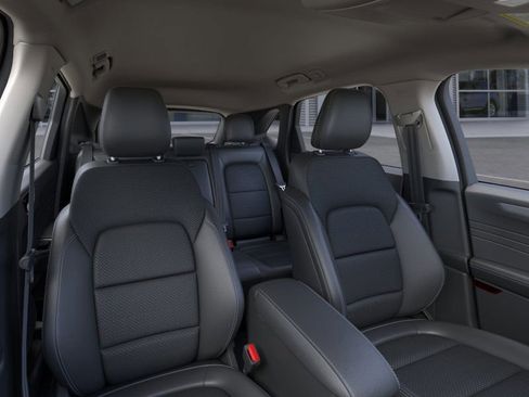 New 2025 Ford Escape SE w/ Class II Trailer Tow Package image 10