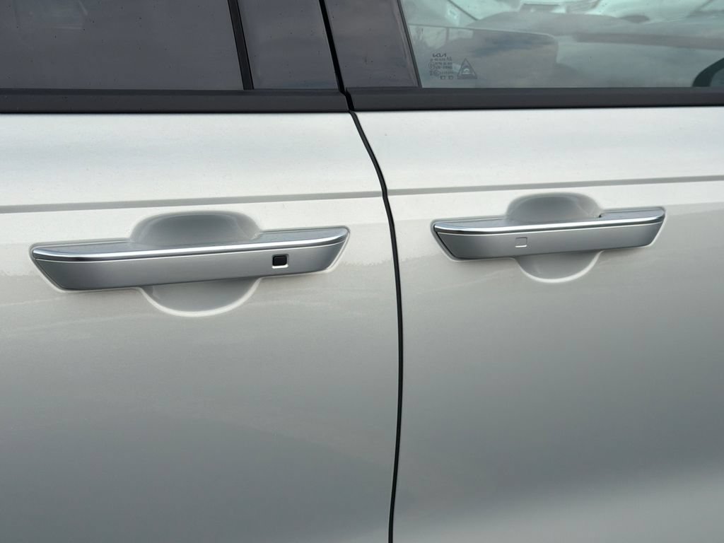 New 2027 Kia Carnival SX Prestige FWD image 10