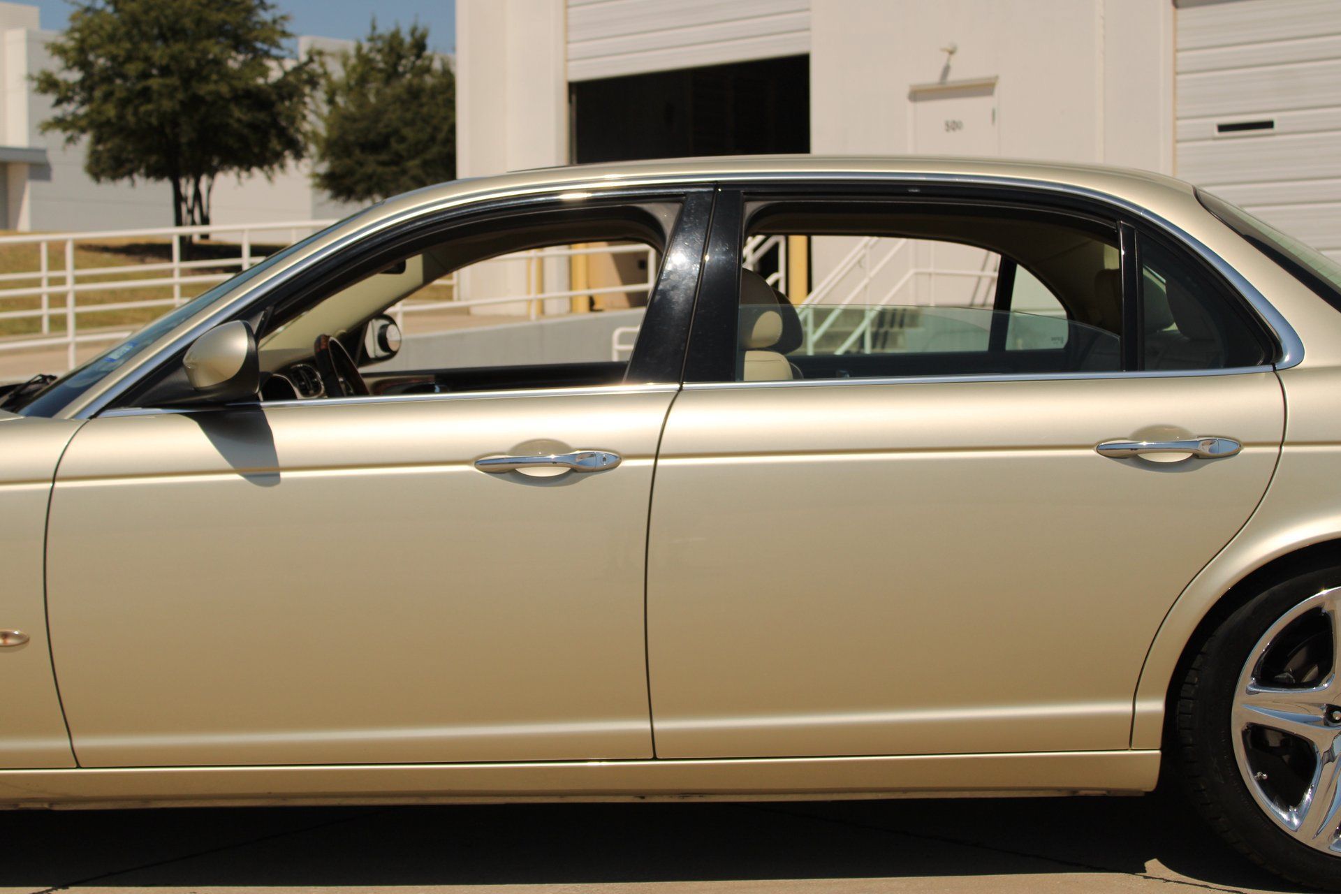 Used 2006 Jaguar XJ8 RWD image 35