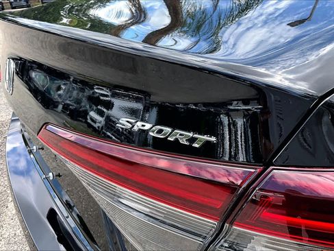 Used 2023 Honda Civic Sport image 10