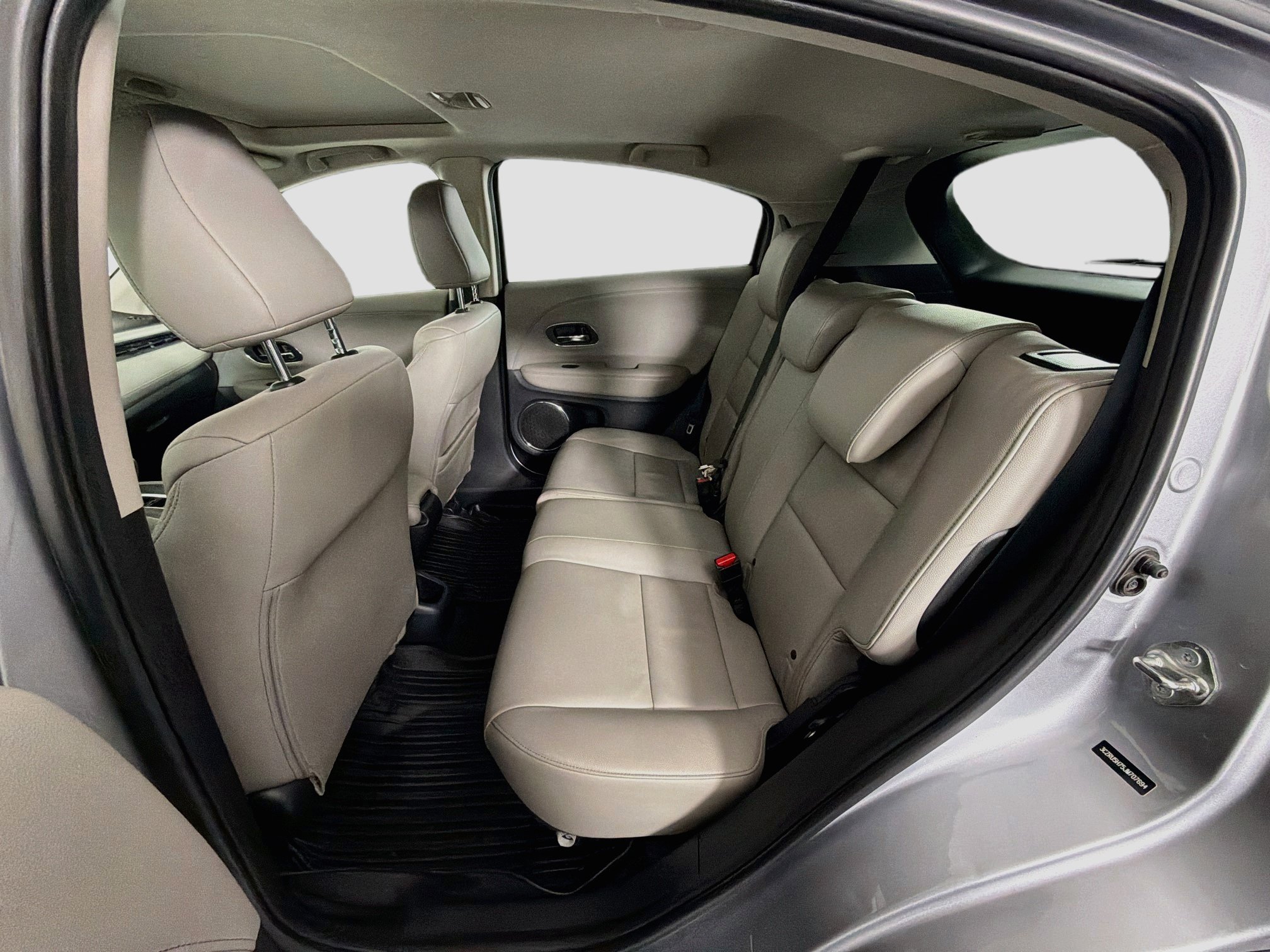 Used 2018 Honda HR-V EX-L image 28