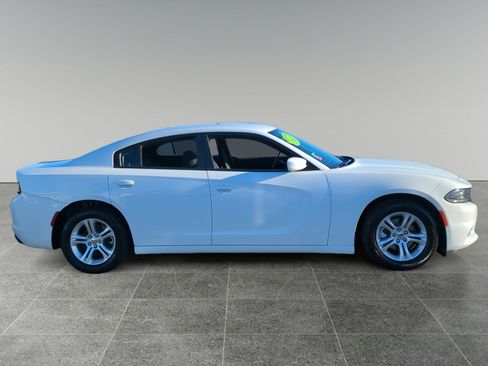 Used 2022 Dodge Charger SXT image 6