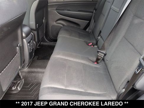 Used 2017 Jeep Grand Cherokee Laredo w/ Quick Order Package 23E image 3