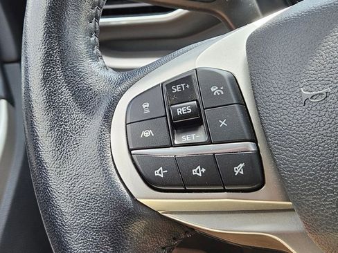 Used 2022 Ford Explorer XLT w/ Equipment Group 202A RWD image 24