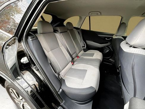Used 2022 Subaru Outback Premium image 23
