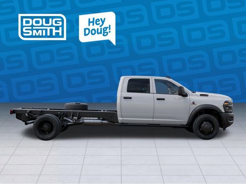New 2026 RAM 5500 Tradesman AWD/4WD image 22