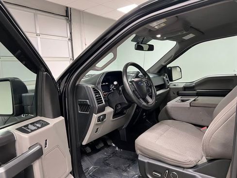 Used 2016 Ford F150 XLT w/ Equipment Group 302A Luxury image 20