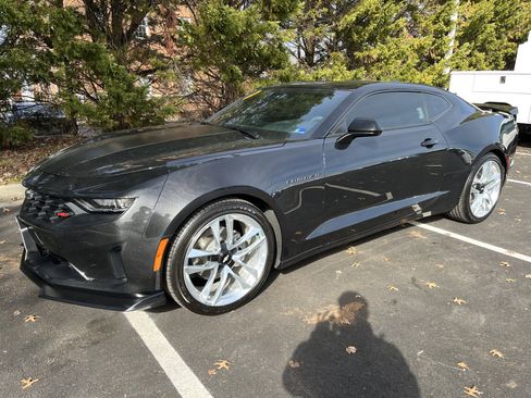 Used 2024 Chevrolet Camaro LT image 5