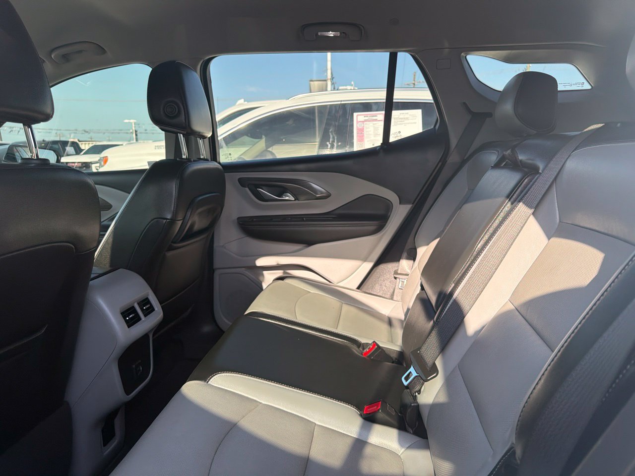 Used 2022 GMC Terrain SLT FWD image 12