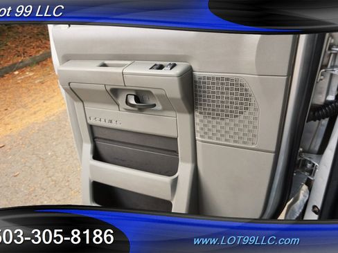 Used 2009 Ford E-350 and Econoline 350 Extended Super Duty image 22