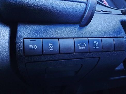 Used 2021 Toyota Camry SE image 30