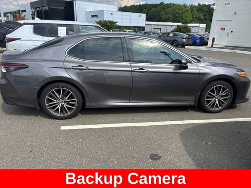 Used 2023 Toyota Camry XLE FWD image 2