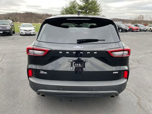 Used 2025 Ford Escape ST-Line w/ Equipment Group 301A image 4