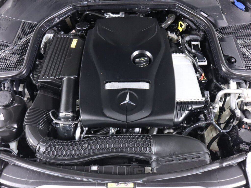 Used 2017 Mercedes-Benz C 300 4MATIC Sedan image 42