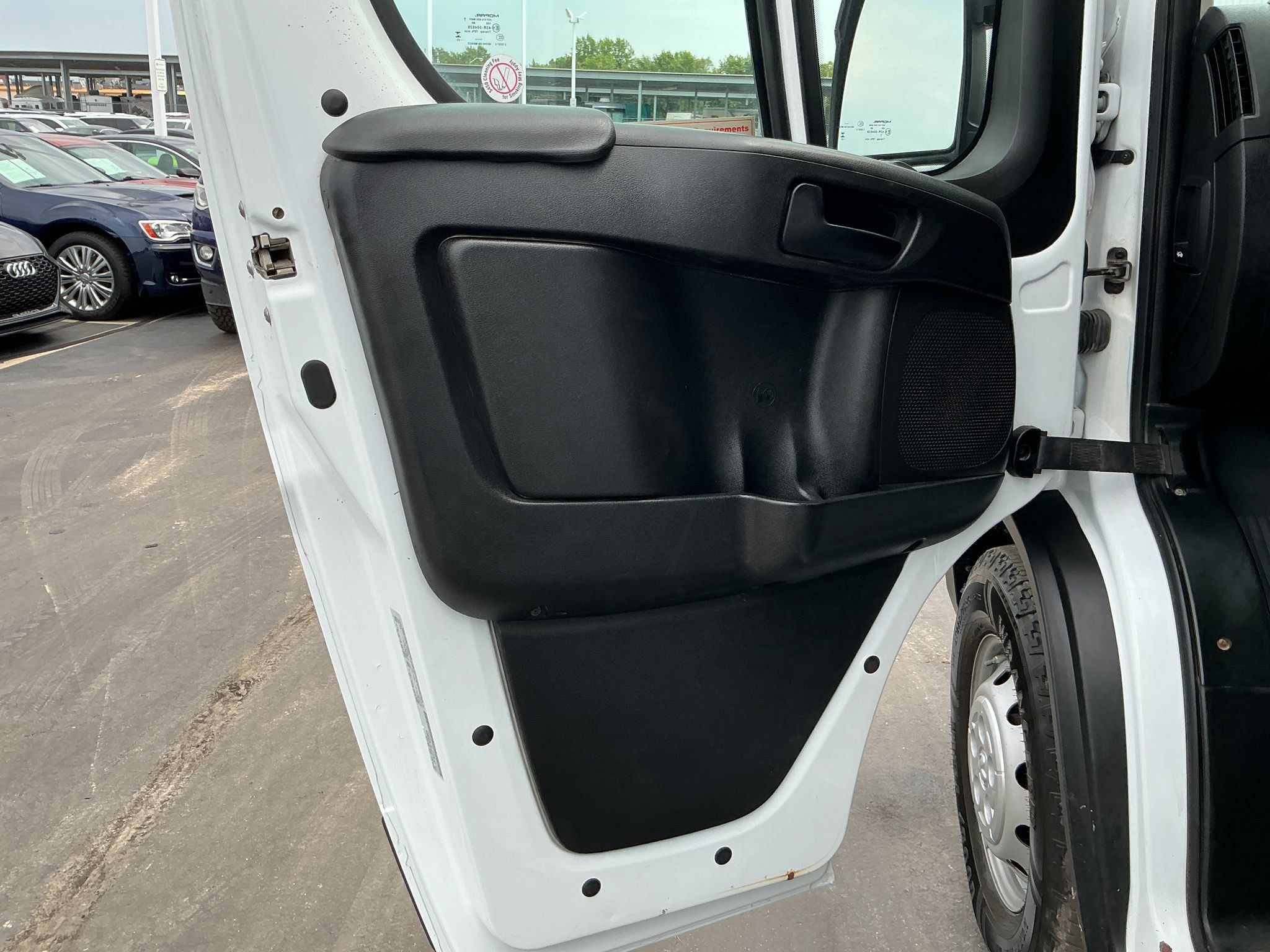Used 2023 RAM ProMaster 2500 FWD image 10