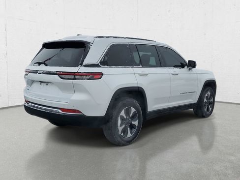 Used 2025 Jeep Grand Cherokee Limited 4xe image 7