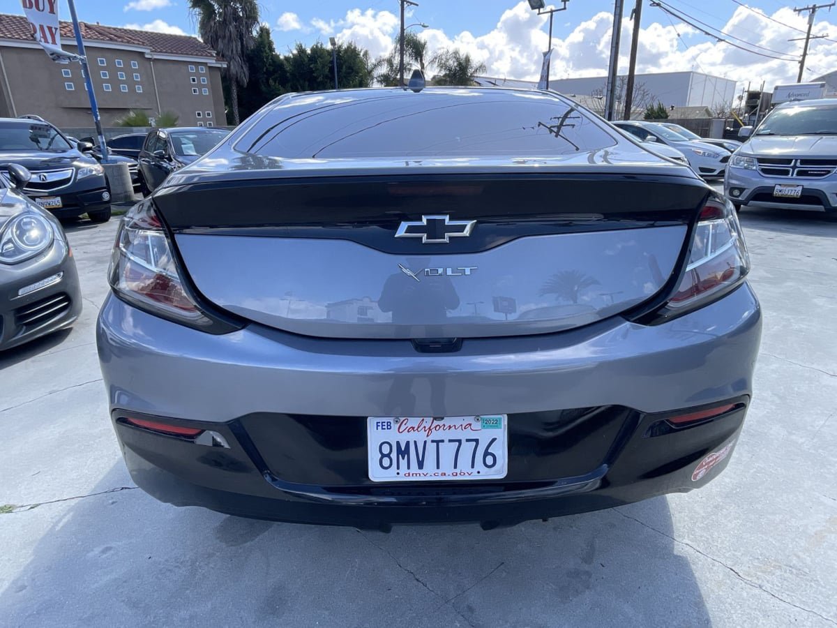 Used 2018 Chevrolet Volt LT FWD image 5