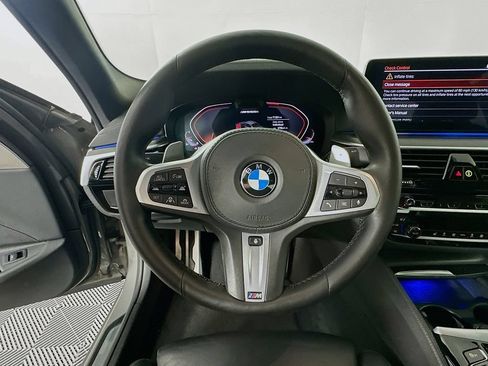 Used 2021 BMW M550i xDrive AWD/4WD image 16
