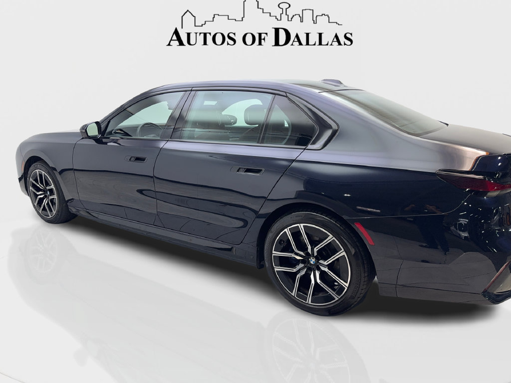 Used 2024 BMW i7 xDrive60 w/ Executive Package AWD/4WD image 16