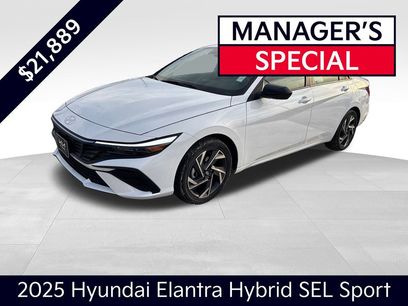 Used 2025 Hyundai Elantra SEL