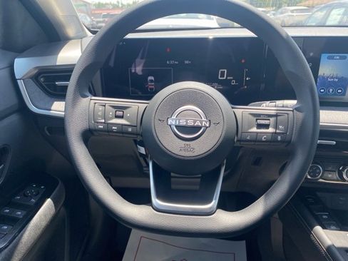 New 2025 Nissan Kicks SV w/ SV Premium Package image 15