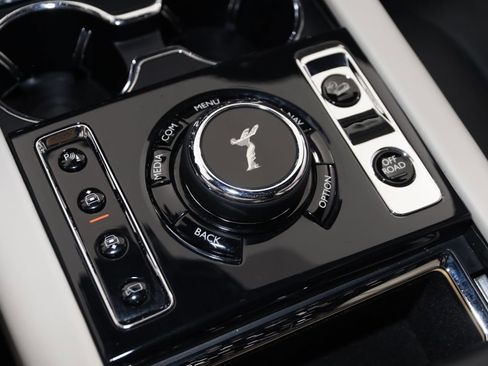 Used 2020 Rolls-Royce Cullinan image 45