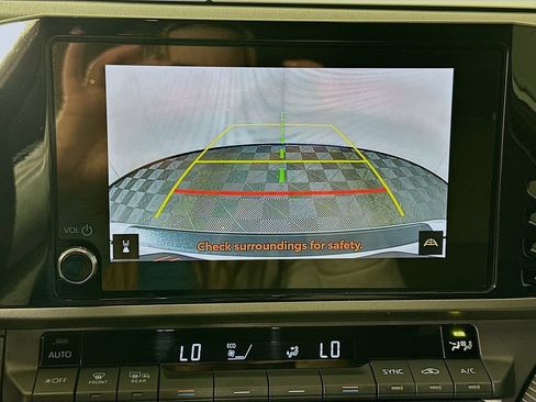 Used 2025 Toyota Camry SE w/ Convenience Package FWD image 14