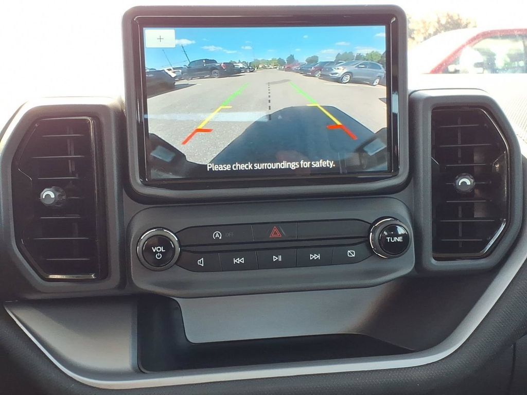 Used 2021 Ford Bronco Sport AWD/4WD image 15