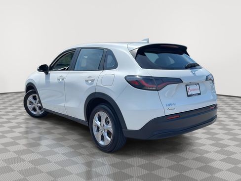 Used 2023 Honda HR-V LX image 4