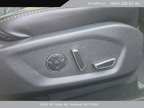 Used 2016 Ford Explorer Platinum AWD/4WD image 29