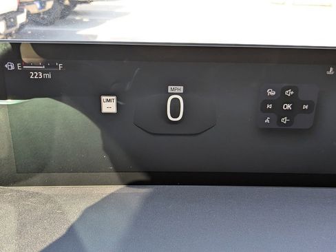 New 2025 Ford Expedition Platinum w/ Stealth Performance Package image 23