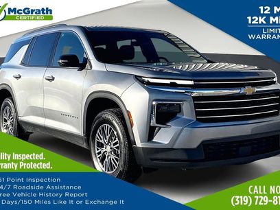 Used 2025 Chevrolet Traverse LT