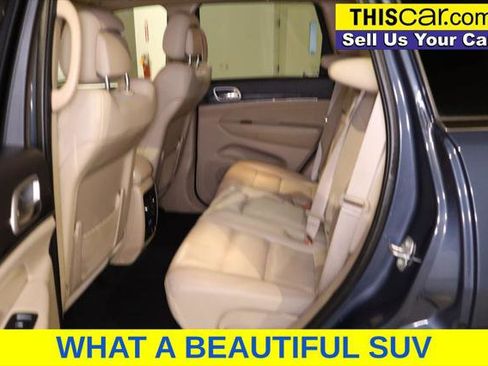 Used 2020 Jeep Grand Cherokee Limited w/ Luxury Group II RWD image 12
