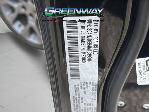Used 2021 Jeep Compass Latitude AWD/4WD image 33