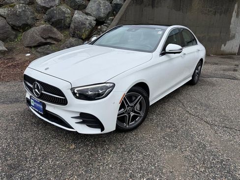 Used 2023 Mercedes-Benz E 350 4MATIC Sedan image 1